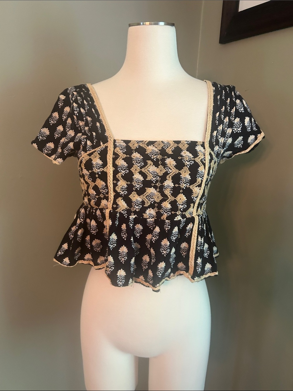 American Eagle Boho top